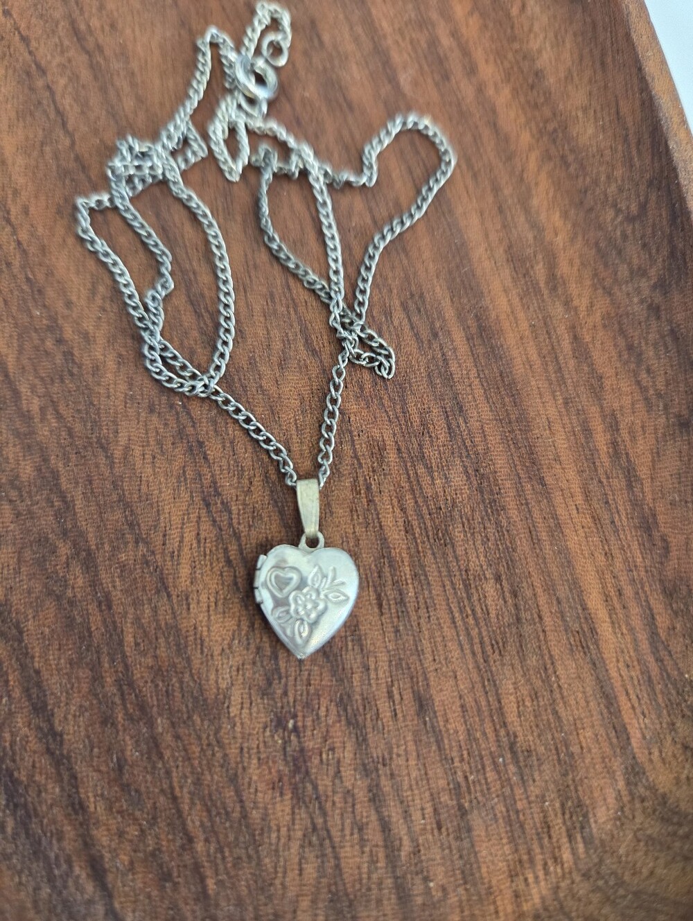 Vintage Silver Tone Heart Shaped Locket Pendant And Chain With Floral Design